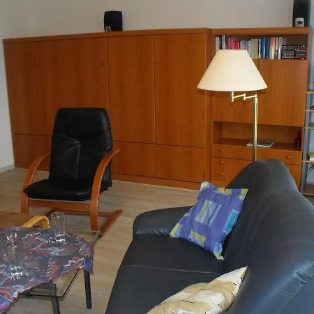 Luv-und-lee-apartment-56 شقة Böhl